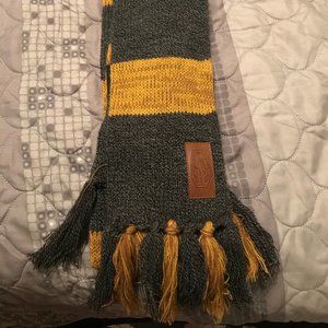 Harry Potter Newt Scamander Hufflepuff Scarf